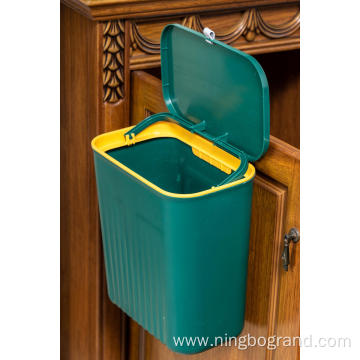 Hanging Trash Can with Lid